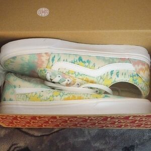 Vans Tie-Dye Sneakers